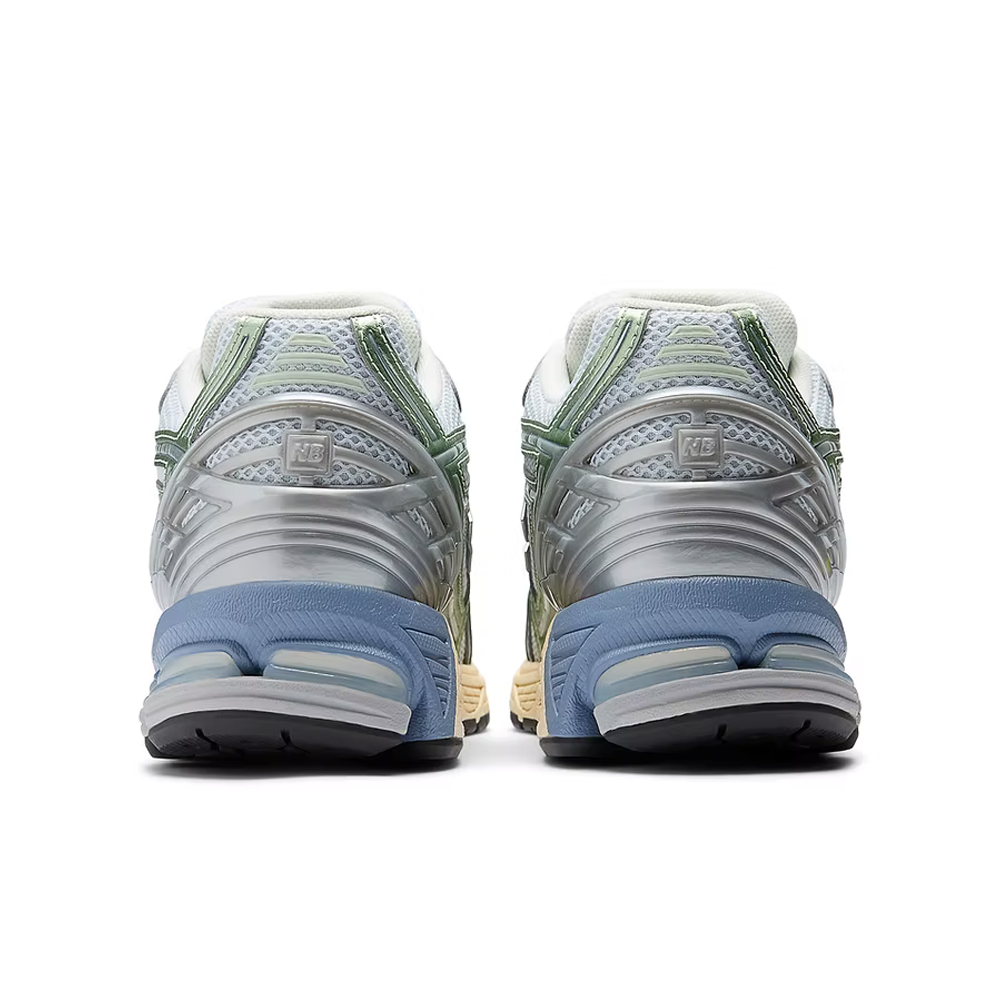 NEW BALANCE 1906R METALLIC ICE BLUE